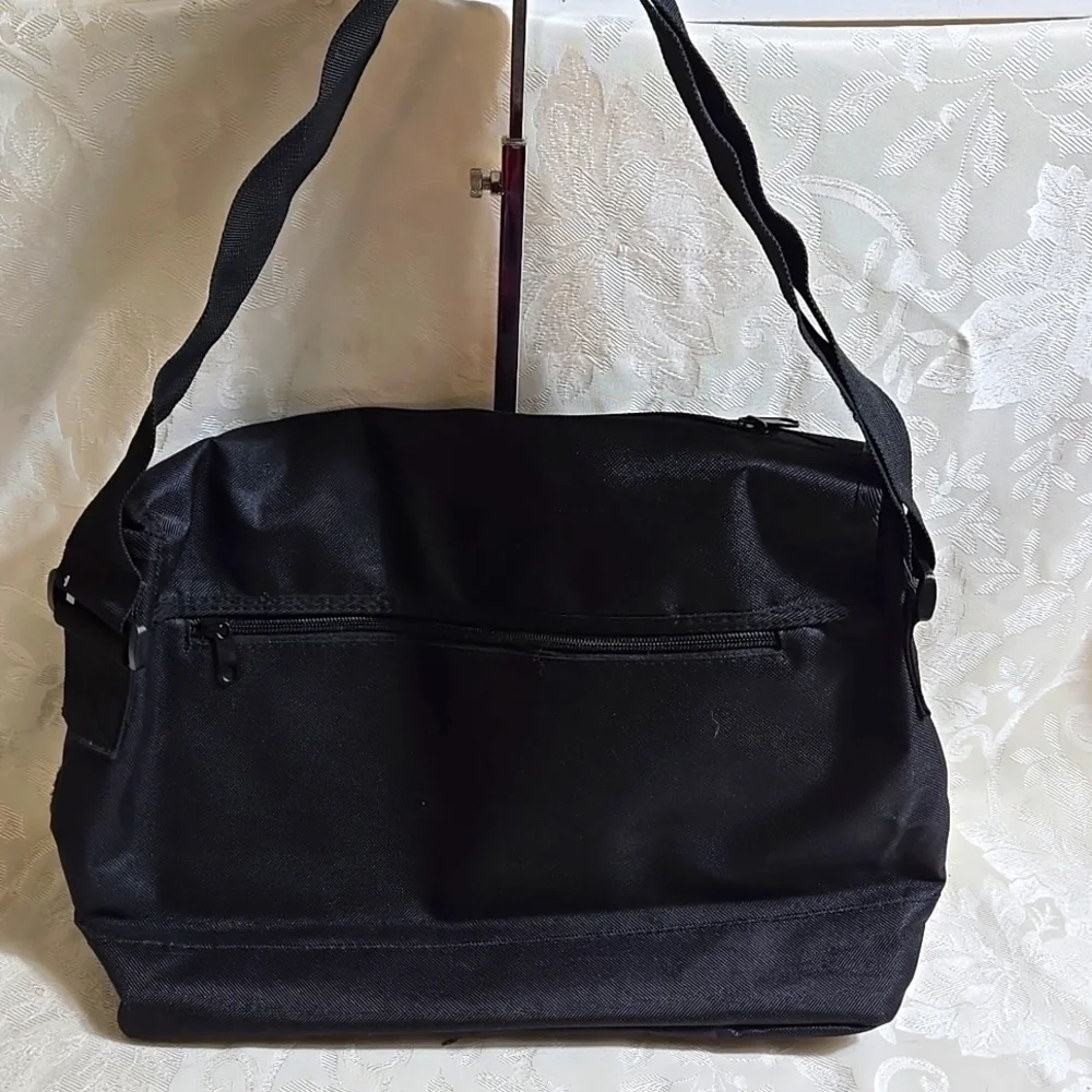 Taylor Swift 1989 World Tour Black Laptop Shoulder Bag